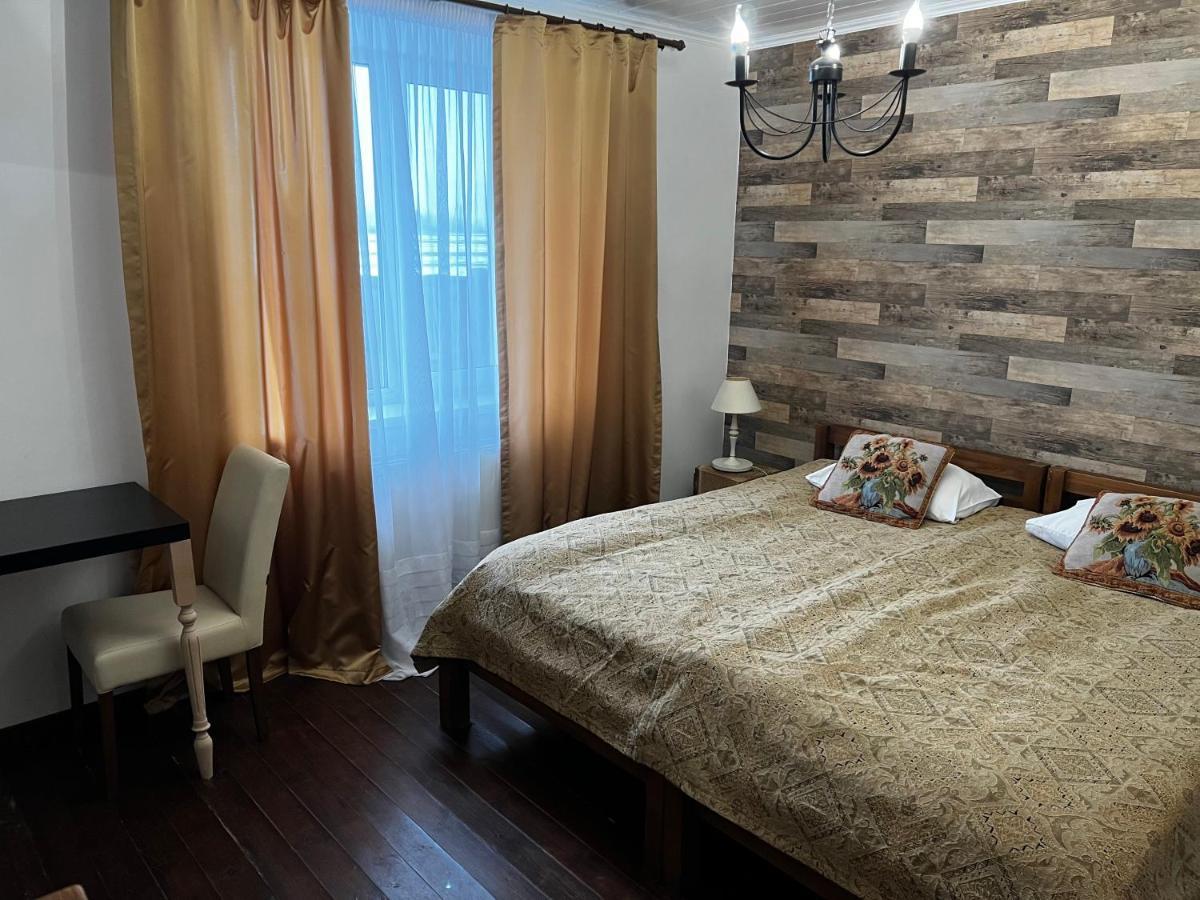 "Дальний Кордон" Otel Moshchanytsya Dış mekan fotoğraf